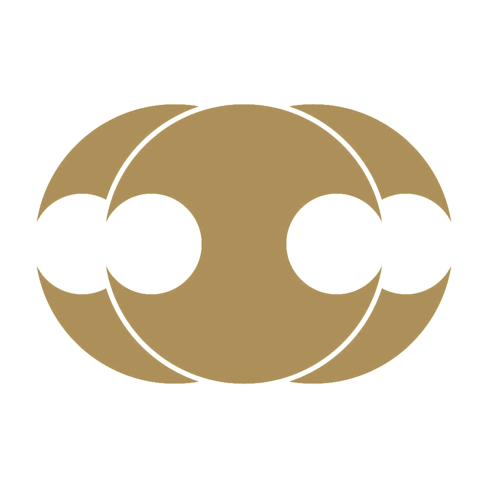 三つ重ね分銅紋 9