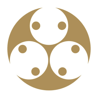 石持ち地抜き三つ分銅紋 9