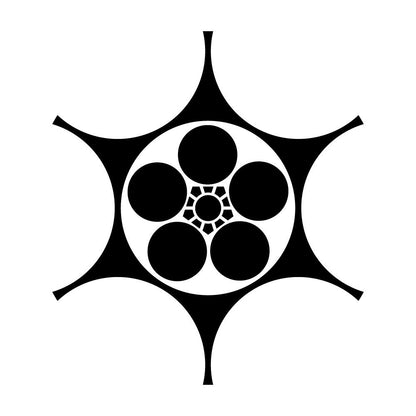 鞠挾みに梅鉢紋