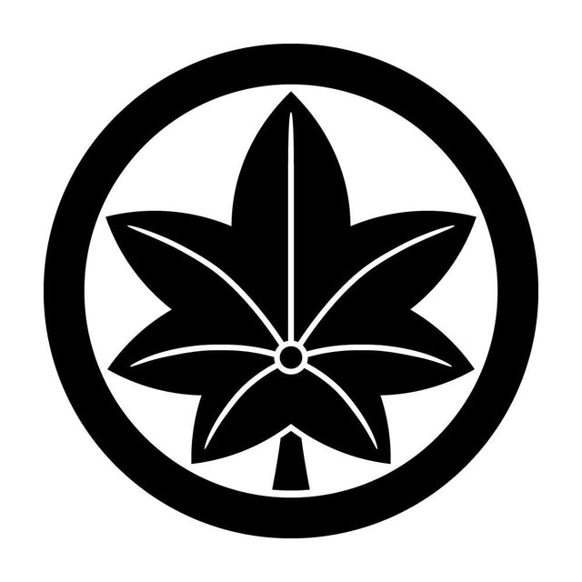 丸に楓紋