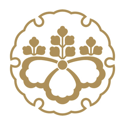 雪輪に中陰五三桐紋 9