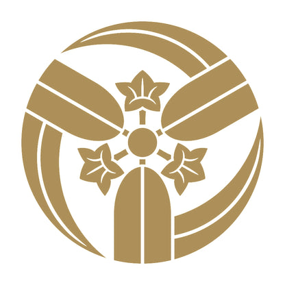 変わり三つ葉折れ竜胆紋 9