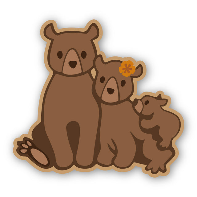 寄り添うクマの家族